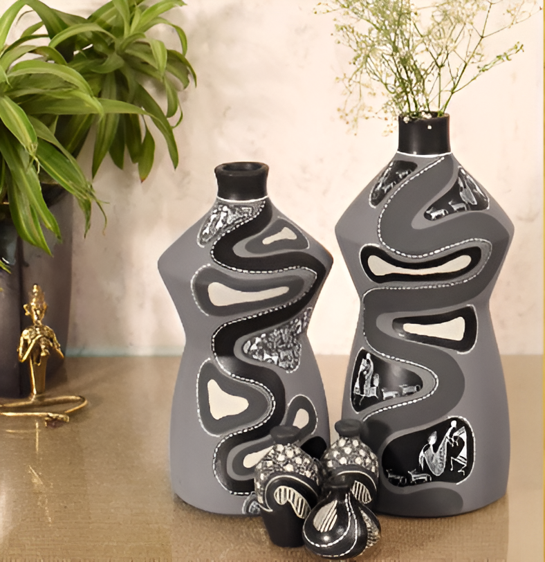 Artisan Noir Family of Decorative Terracotta Vases SET OF 5